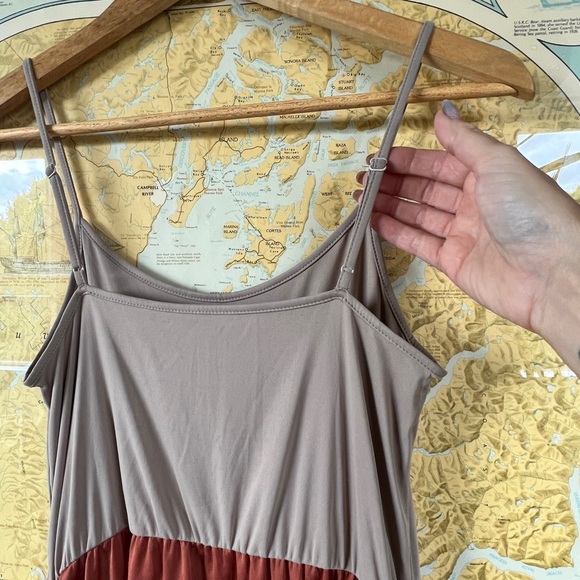 Two tone pumpkin spice slip dress - Picture 3 of 4